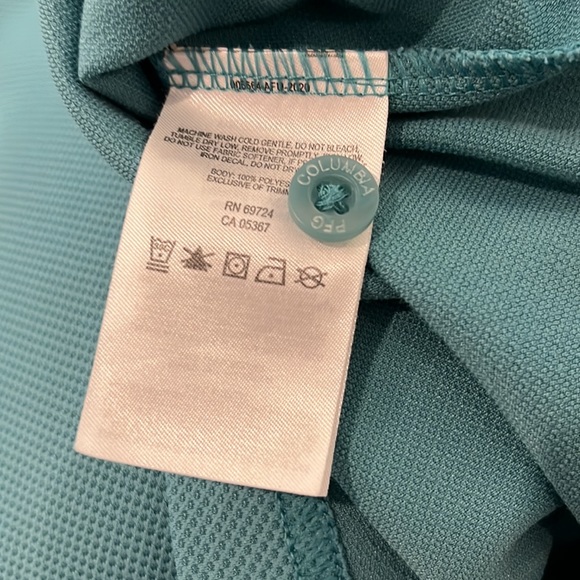 Columbia short sleeve collared shirt. Blue size large - Picture 5 of 5